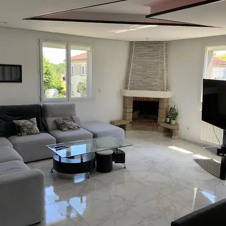 Apartmán Maison Spacieuse Tres Calme, Centre