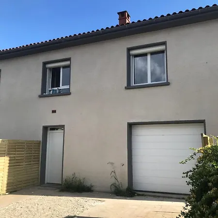 Maison Spacieuse Tres Calme, Centre Apartment *