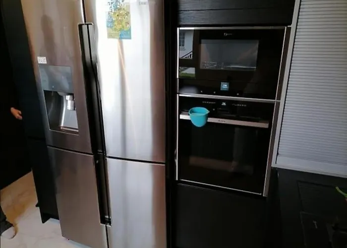 Maison Spacieuse Très Calme, Centre