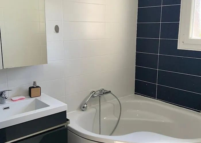 Appartement Maison Spacieuse Très Calme, Centre *